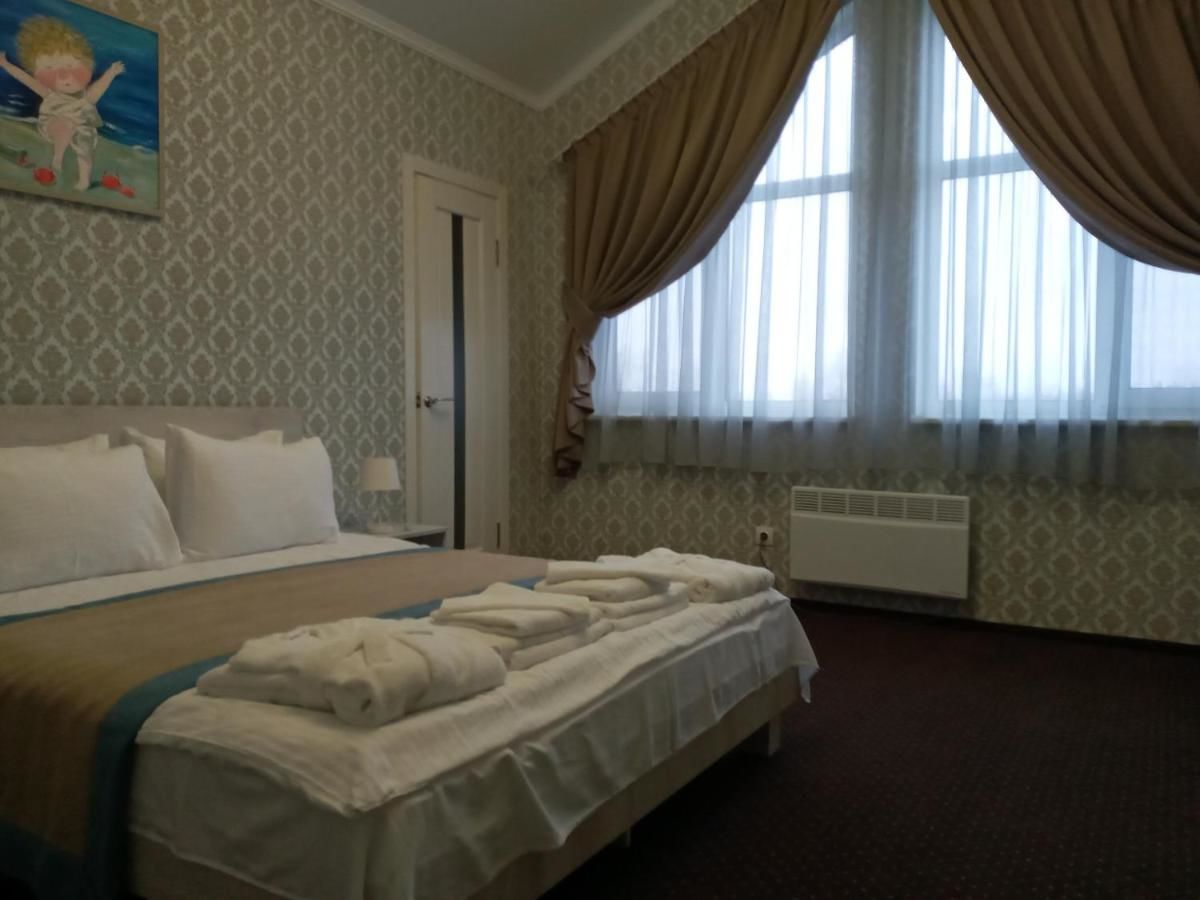 Отель Hotel and Restaurant Complex Lubokray Переяслав-Хмельницкий