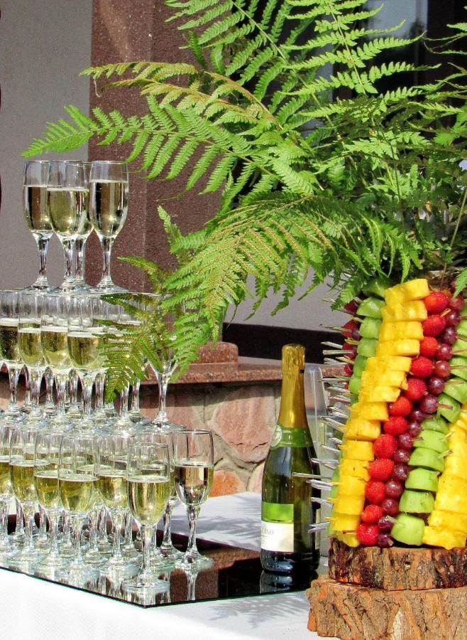 Отель Hotel and Restaurant Complex Lubokray Переяслав-Хмельницкий