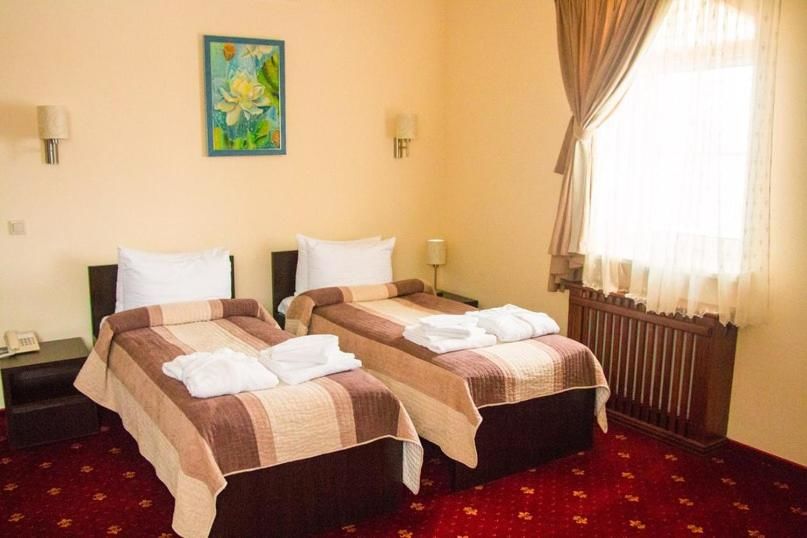 Отель Hotel and Restaurant Complex Lubokray Переяслав-Хмельницкий